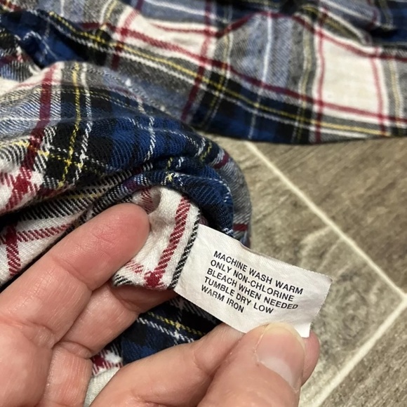 Flannel Button Long Sleeve Bundle - Picture 4 of 14